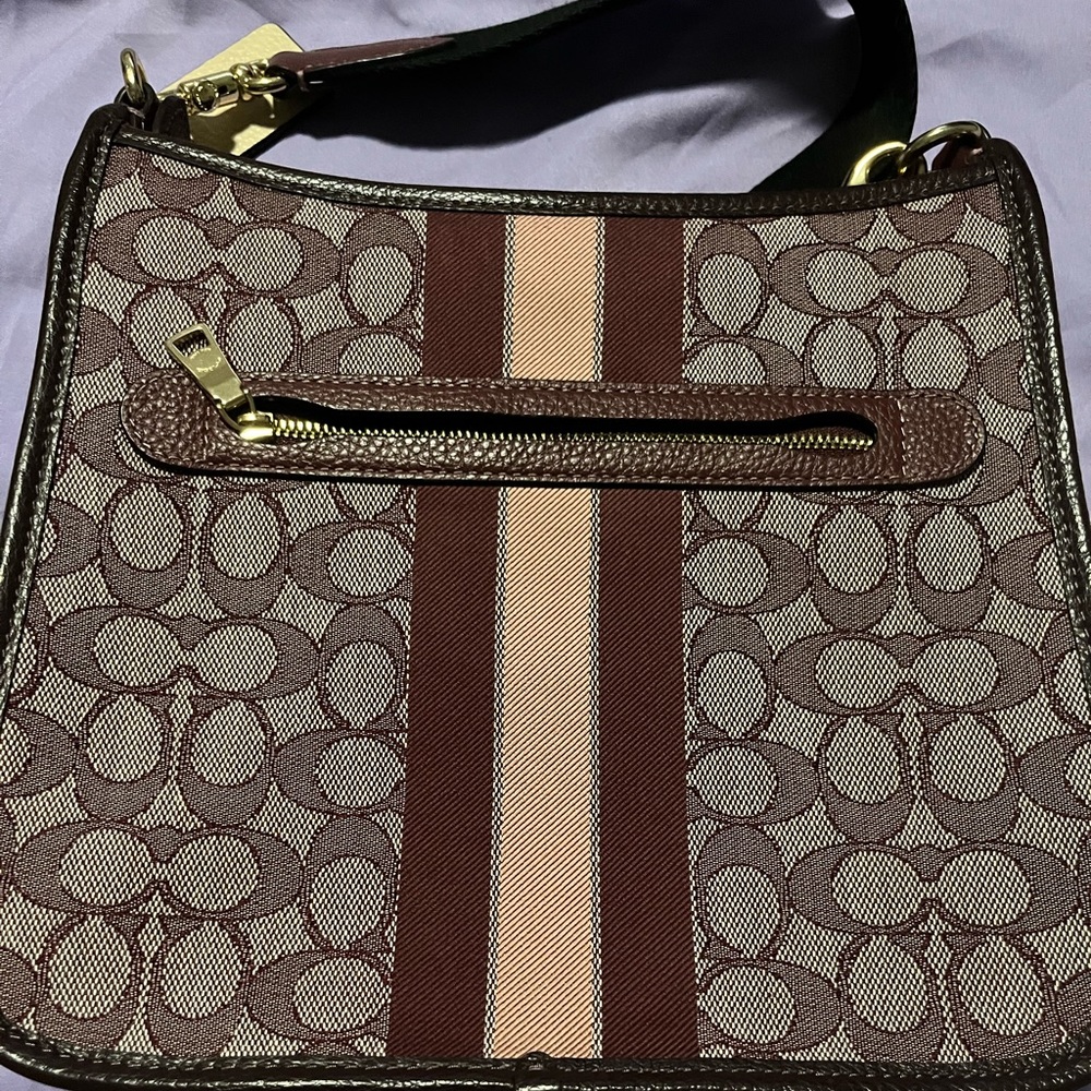 Like new. Used once or twice. In great condition. Coming from a smoke free home.